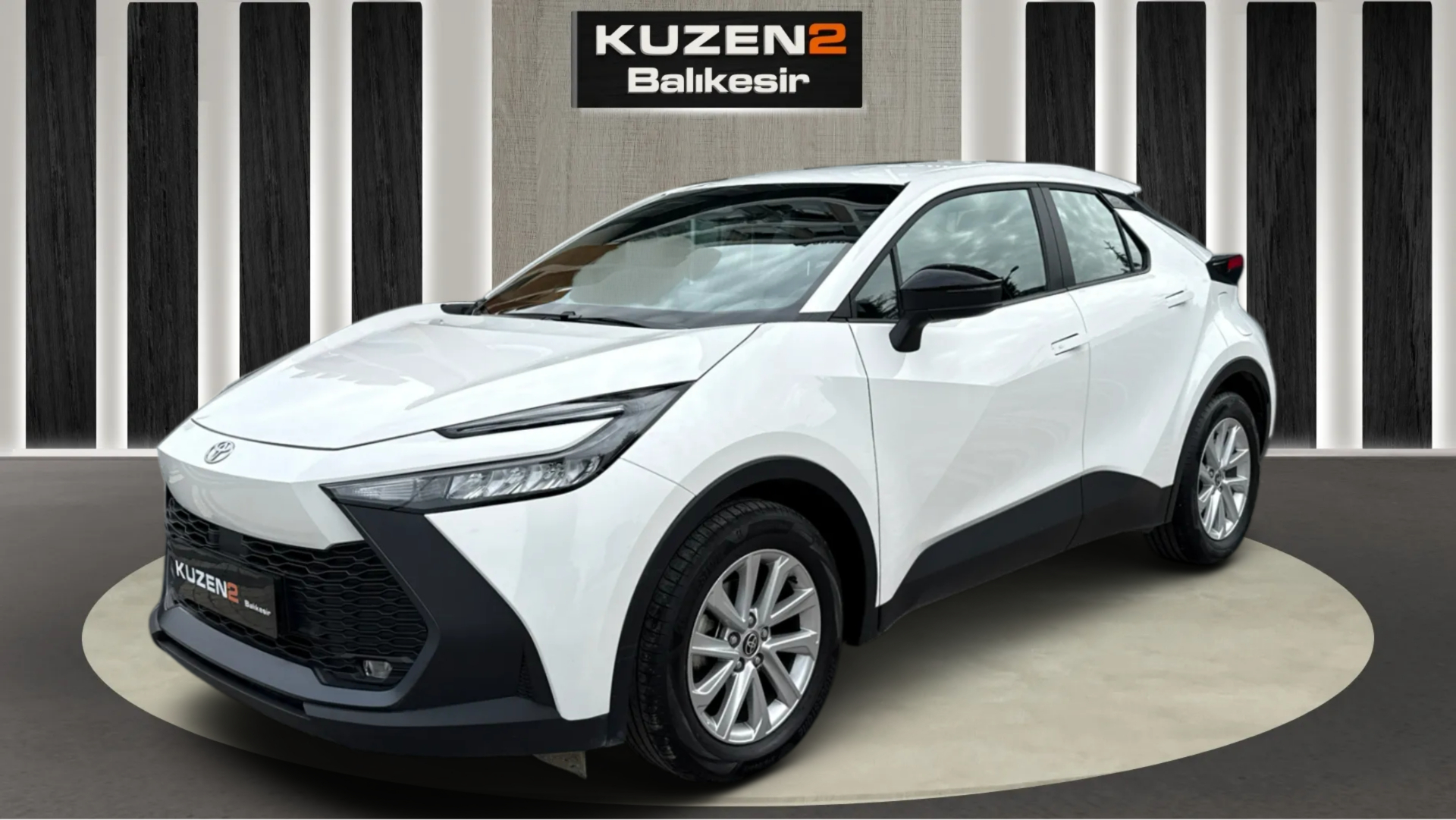 TOYOTA C-HR 1.8 HYBRID FLAME E-CVT