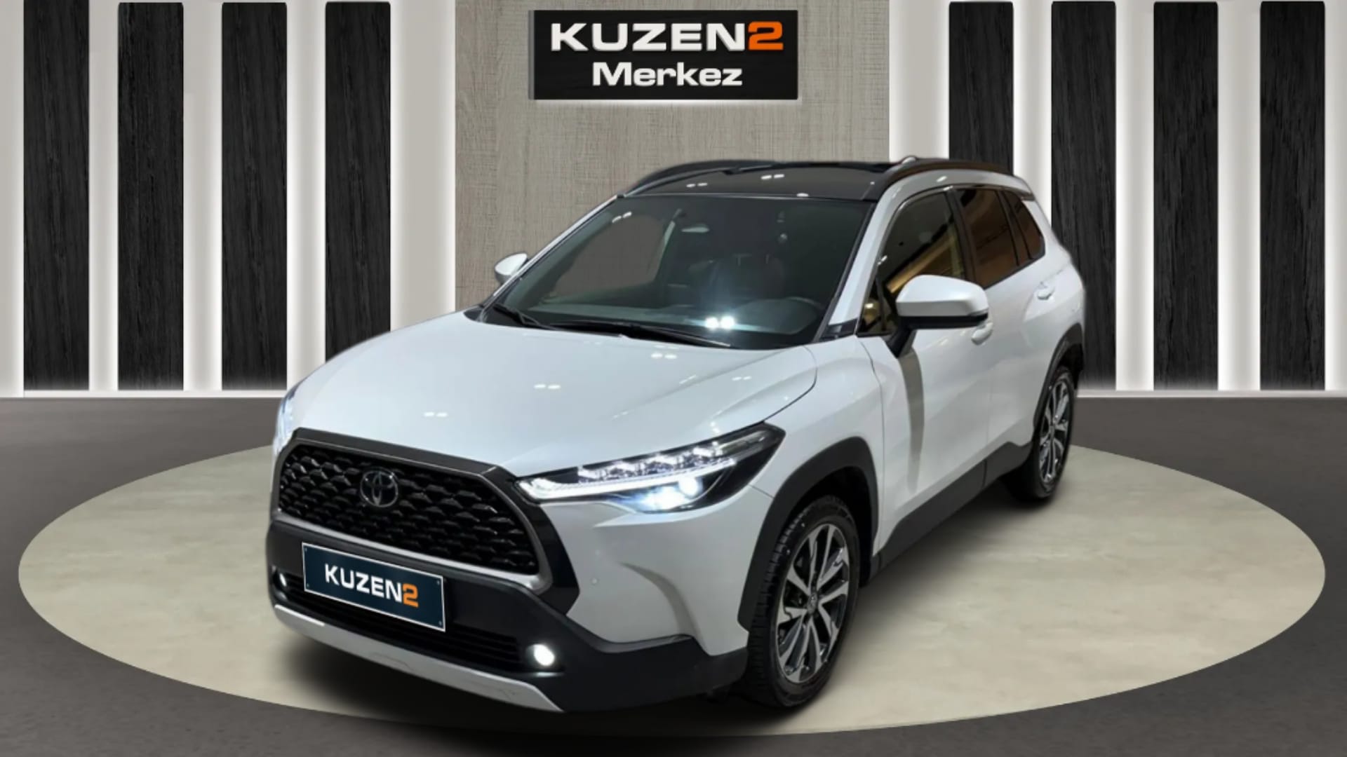 TOYOTA COROLLA CROSS 1.8 HYBRID FLAME X-PACK E-CVT